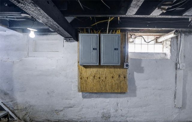 3237 Seymour Avenue, Cleveland, OH 44113