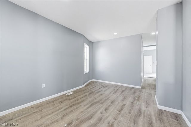 3237 Seymour Avenue, Cleveland, OH 44113