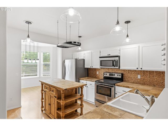 11965 Sw SAGEHEN St, Beaverton, OR 97007