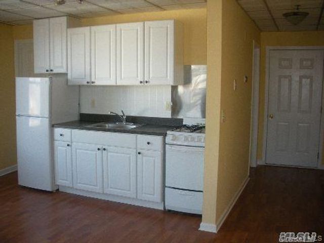 224 E Main Street, Port Jefferson, NY 11777