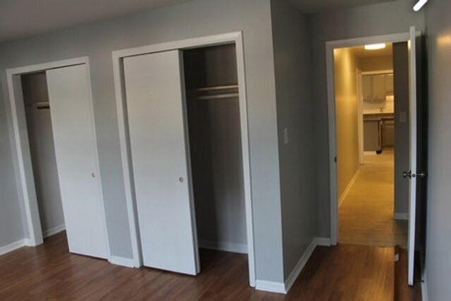 4520 Park Avenue 2N, Brookfield, IL 60513