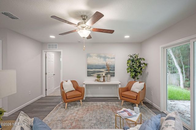 6467 FLOWERS Avenue, Jacksonville, FL 32244