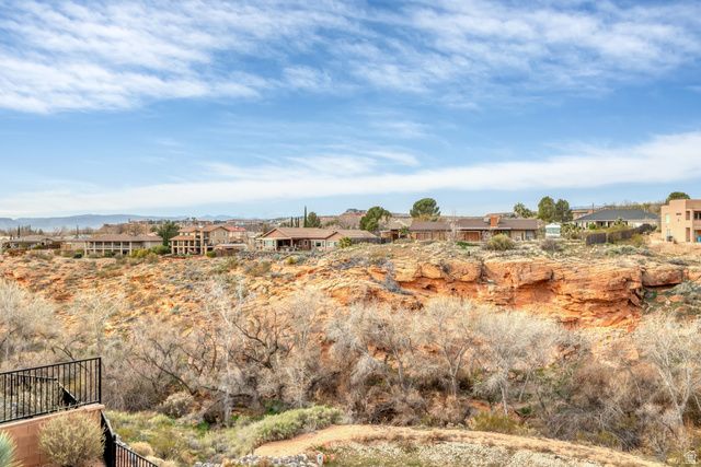 801 N CAMINO PICO, Washington, UT 84780