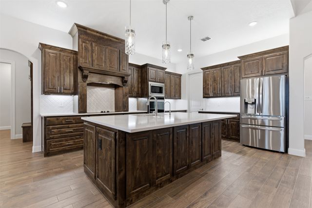 429 Hartley Way, Azle, TX 76020