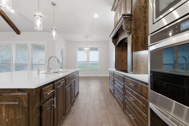 429 Hartley Way, Azle, TX 76020