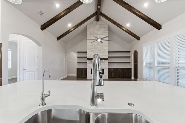 429 Hartley Way, Azle, TX 76020