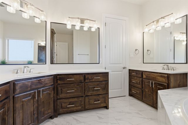 429 Hartley Way, Azle, TX 76020