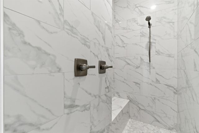 429 Hartley Way, Azle, TX 76020