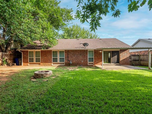 2109 Bois De Arc Circle, Norman, OK 73071