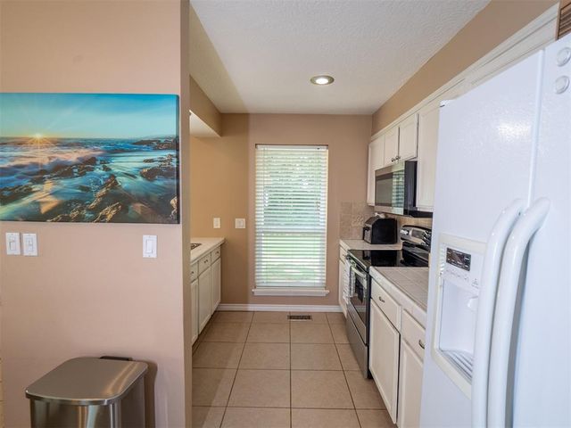 2109 Bois De Arc Circle, Norman, OK 73071