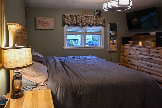 62 Canonchet Trail, Cranston, RI 02921