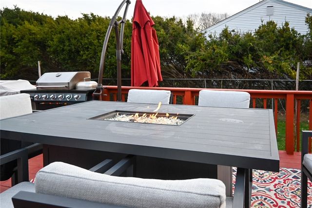 62 Canonchet Trail, Cranston, RI 02921