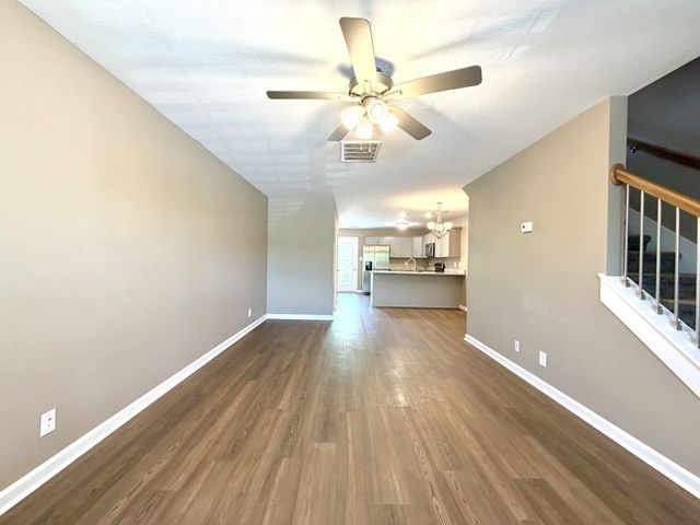 955 Big Sky Dr Apt D, Clarksville, TN 37040