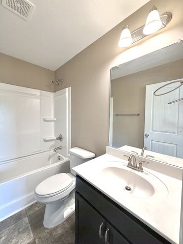 955 Big Sky Dr Apt D, Clarksville, TN 37040