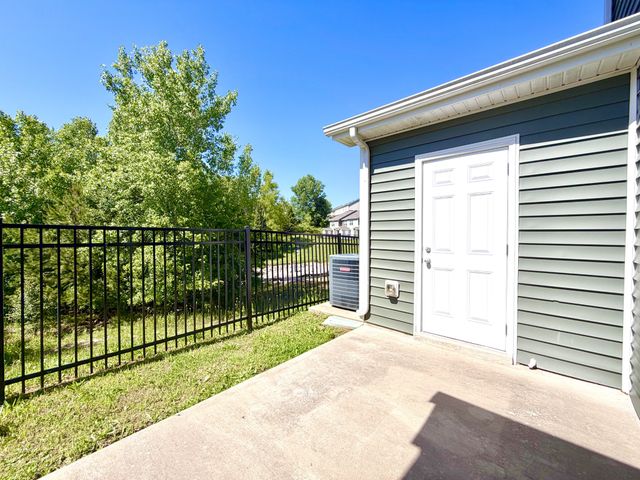 955 Big Sky Dr Apt D, Clarksville, TN 37040