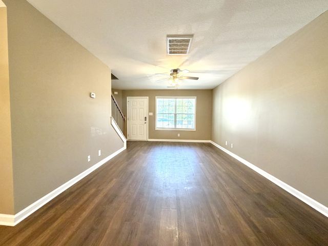 955 Big Sky Dr Apt D, Clarksville, TN 37040