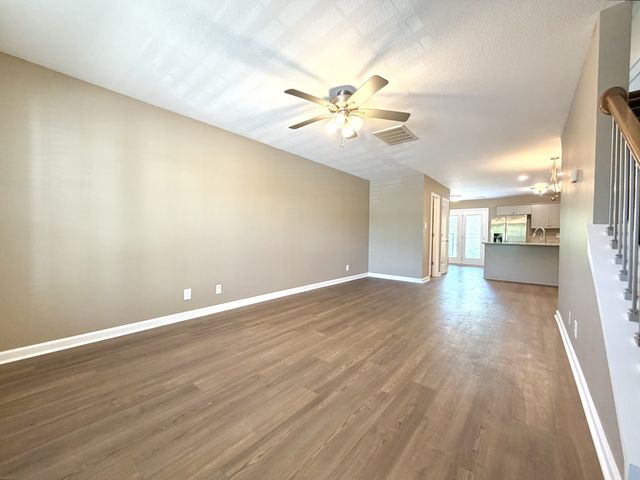 955 Big Sky Dr Apt D, Clarksville, TN 37040