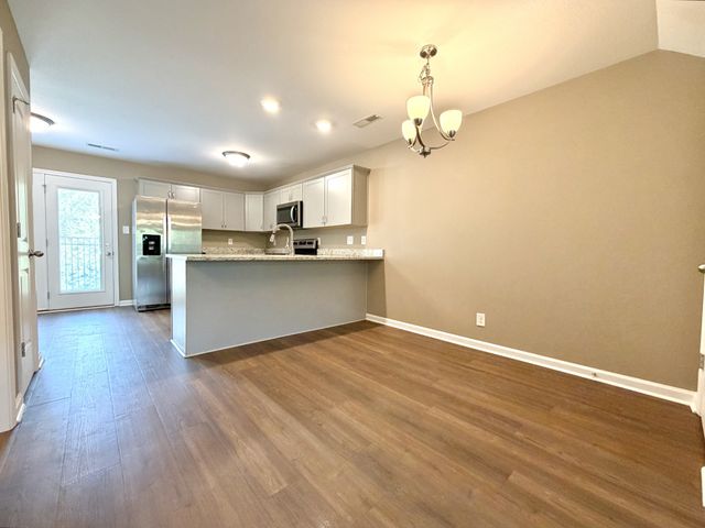 955 Big Sky Dr Apt D, Clarksville, TN 37040