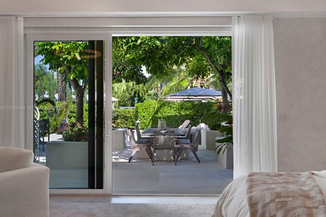 761 Buttonwood Ln, Miami, FL 33137