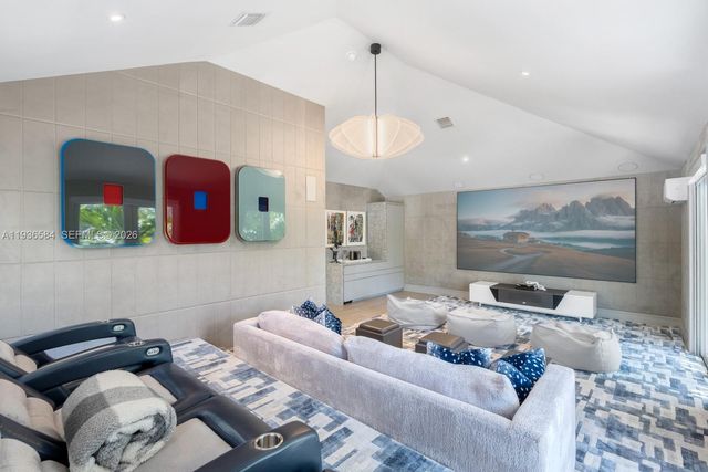 761 Buttonwood Ln, Miami, FL 33137