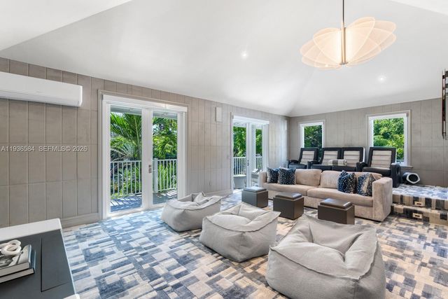 761 Buttonwood Ln, Miami, FL 33137