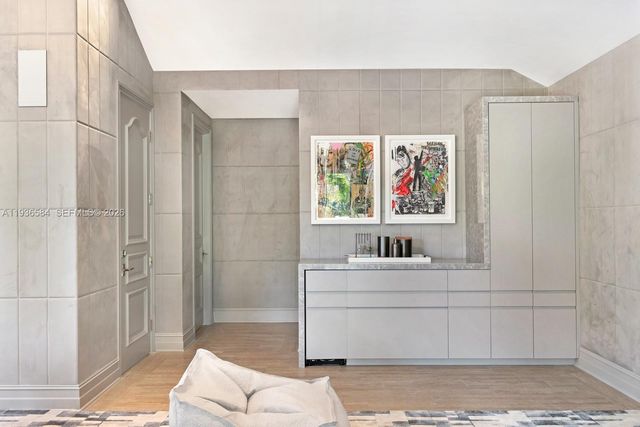 761 Buttonwood Ln, Miami, FL 33137