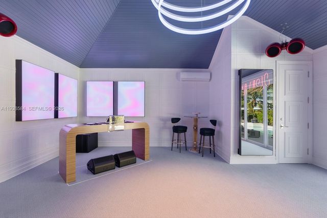 761 Buttonwood Ln, Miami, FL 33137