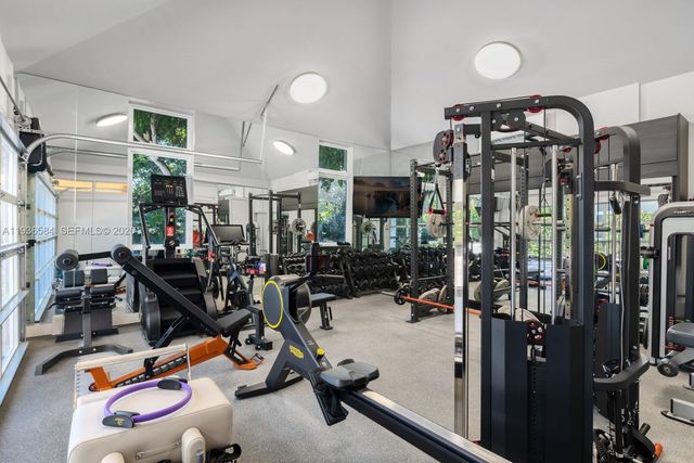 761 Buttonwood Ln, Miami, FL 33137