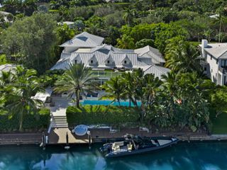 761 Buttonwood Ln, Miami, FL 33137