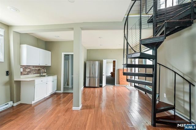 252-258 Degraw Avenue, Teaneck, NJ 07666