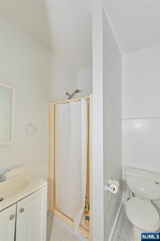 252-258 Degraw Avenue, Teaneck, NJ 07666