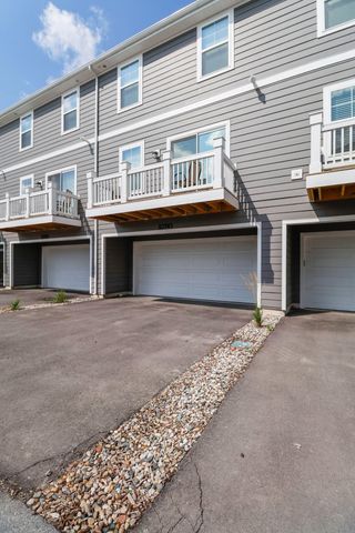 10743 Violette Way, St. John, IN 46373