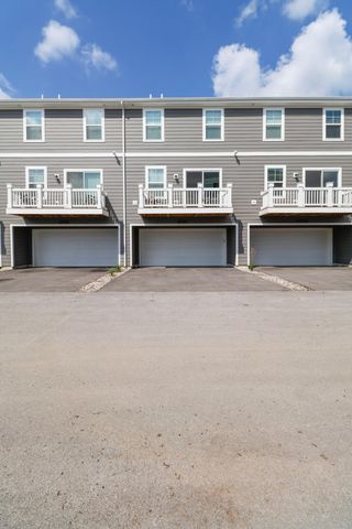 10743 Violette Way, St. John, IN 46373