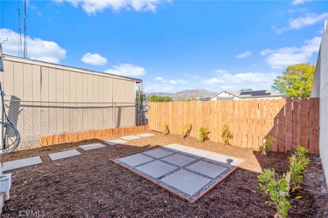 26135 Baseline 18, Highland, CA 92346