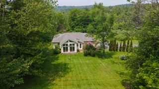 16 Knights Hill Road, New London, NH 03257