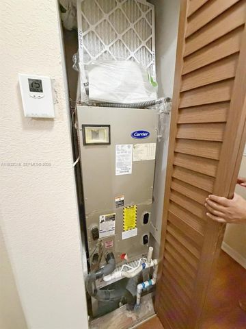 10877 NW 8th St, Pembroke Pines, FL 33026