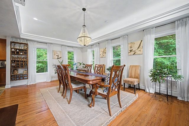 4 Dicarlo Rd, Hopkinton, MA 01748