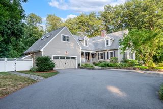 4 Dicarlo Rd, Hopkinton, MA 01748