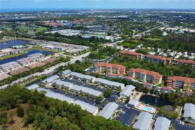 4635 Bayshore DR P4, Naples, FL 34112