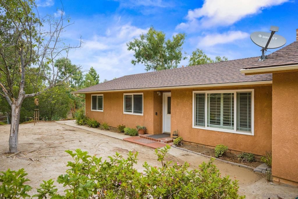 19602 Santee Lane, Valley Center, CA 92082 — exterior