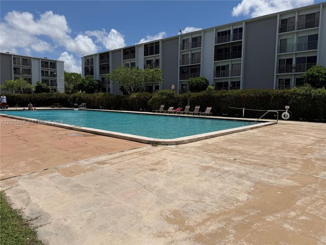 8560 N Sherman Cir 404, Miramar, FL 33025