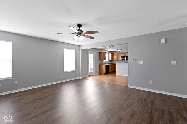 813 Aerostar Court, Avon, IN 46123