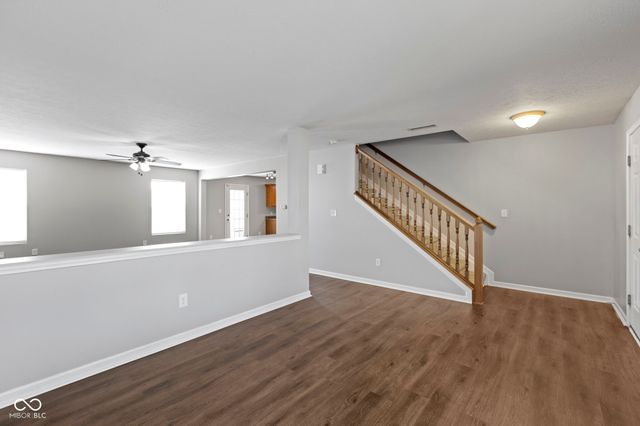 813 Aerostar Court, Avon, IN 46123