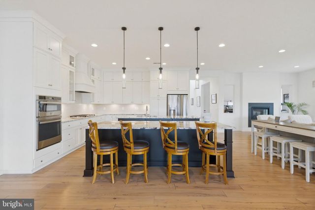121 MILKWEED, Lake Frederick, VA 22630