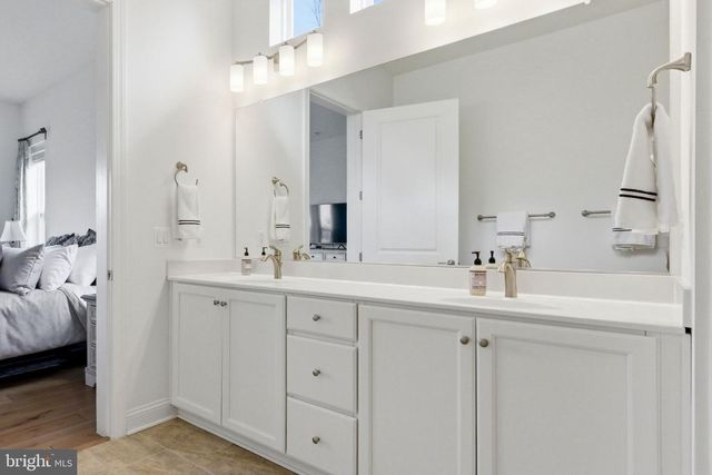 121 MILKWEED, Lake Frederick, VA 22630