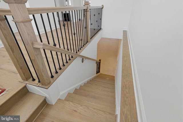 121 MILKWEED, Lake Frederick, VA 22630