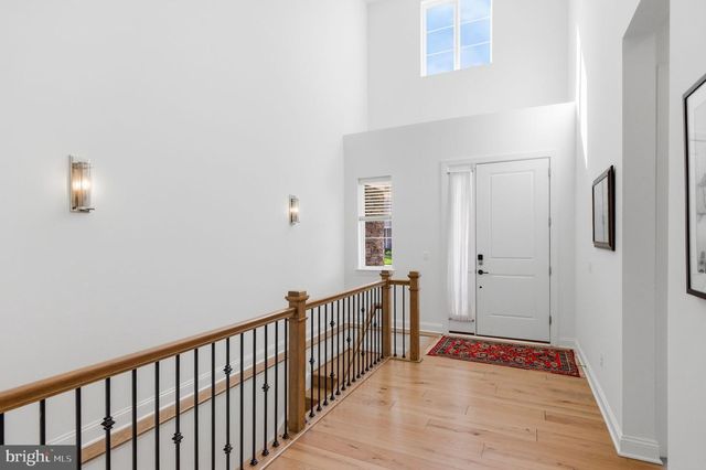 121 MILKWEED, Lake Frederick, VA 22630