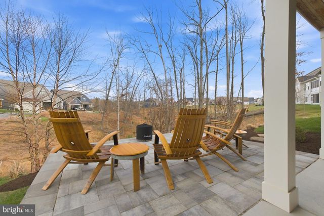 121 MILKWEED, Lake Frederick, VA 22630