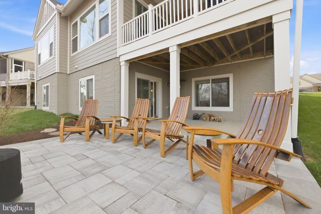 121 MILKWEED, Lake Frederick, VA 22630