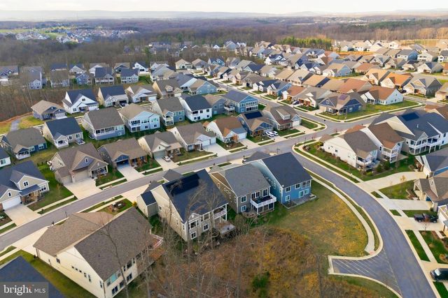 121 MILKWEED, Lake Frederick, VA 22630